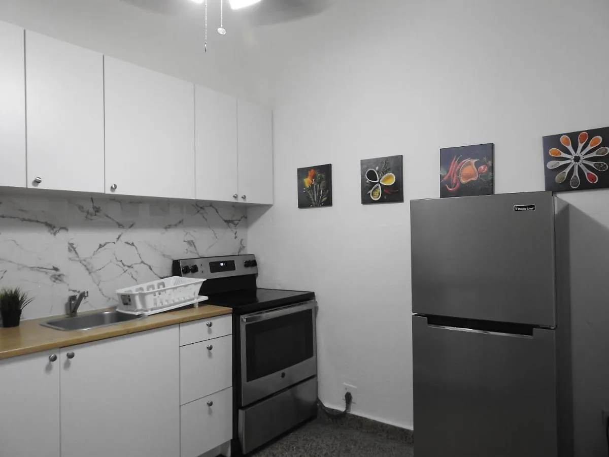 Semesterbostad Casa Del Sol-Unit A Villa Bayamón Puerto Rico